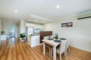 Avenue 16, Canberra